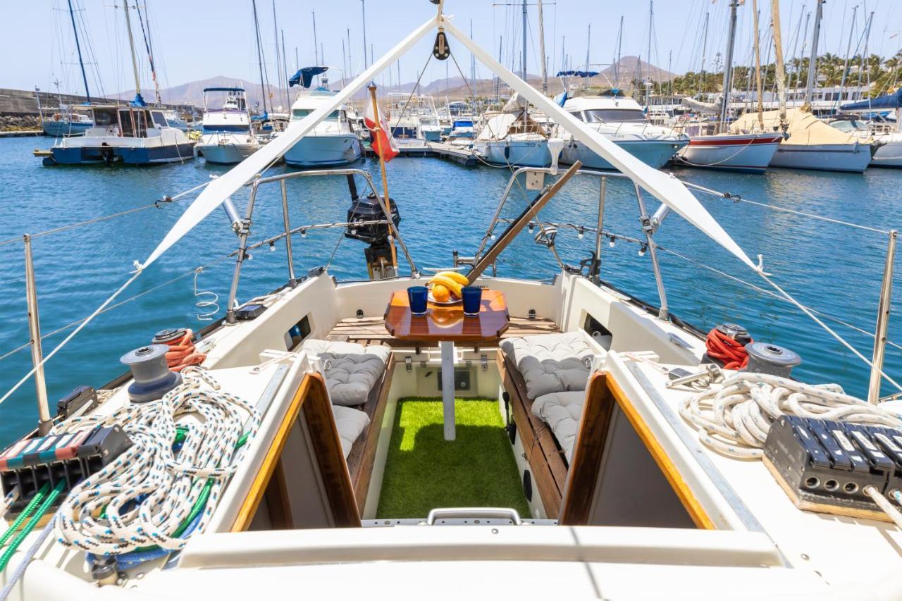 Seaside Chill-Out Stay On A Sail Yacht Пуэрто-Калеро Экстерьер фото