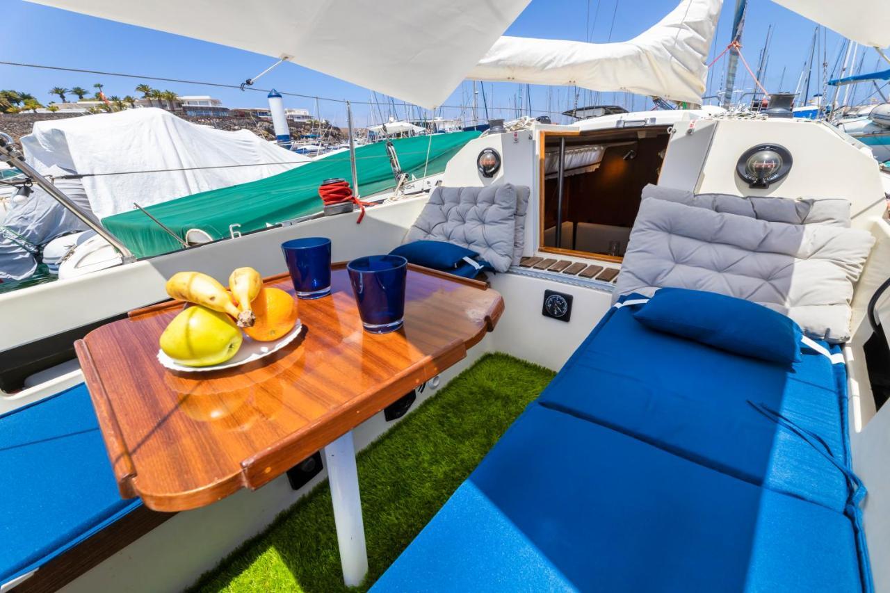 Seaside Chill-Out Stay On A Sail Yacht Пуэрто-Калеро Экстерьер фото