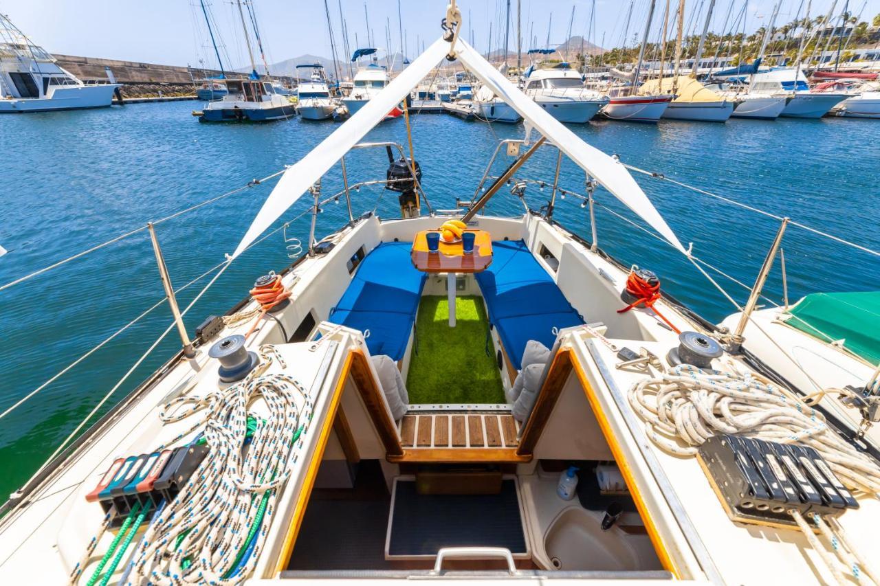 Seaside Chill-Out Stay On A Sail Yacht Пуэрто-Калеро Экстерьер фото