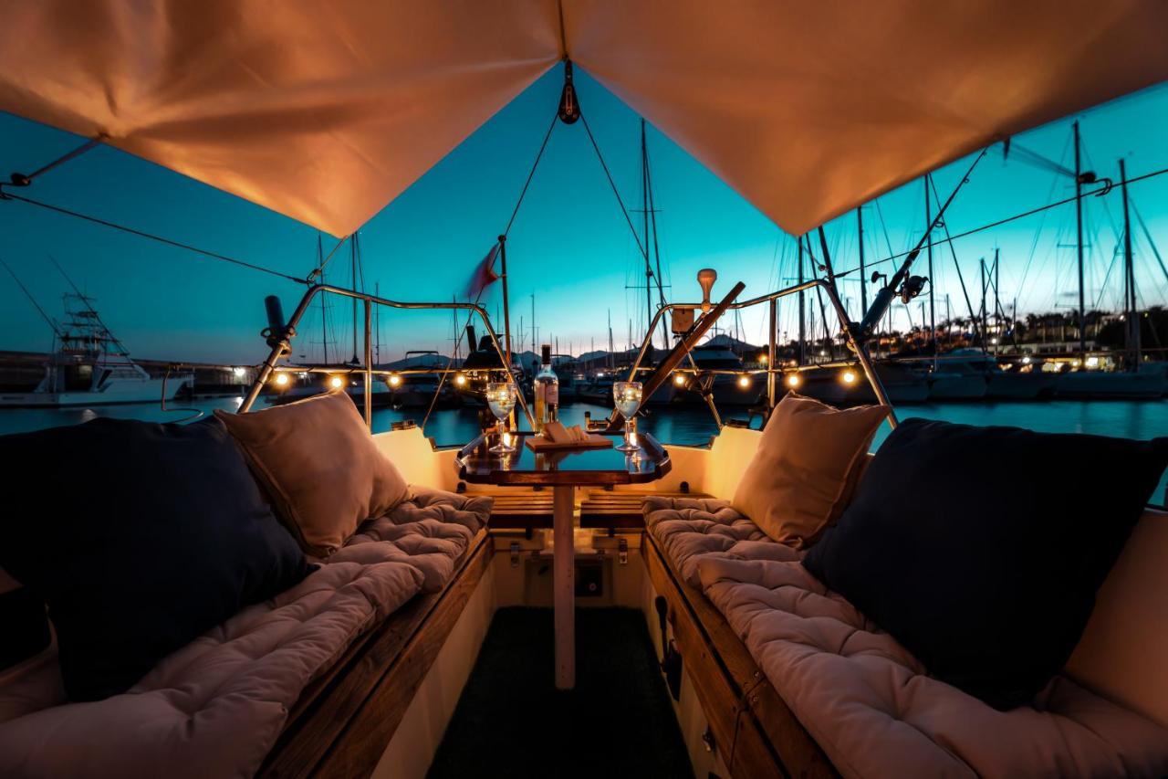 Seaside Chill-Out Stay On A Sail Yacht Пуэрто-Калеро Экстерьер фото